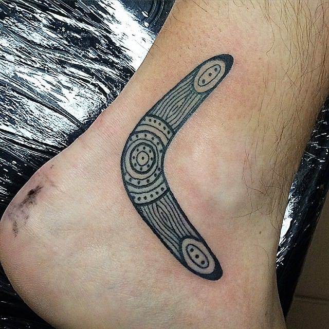 Go Down Under With These 11 Boomerang Tattoos! | Tattoodo