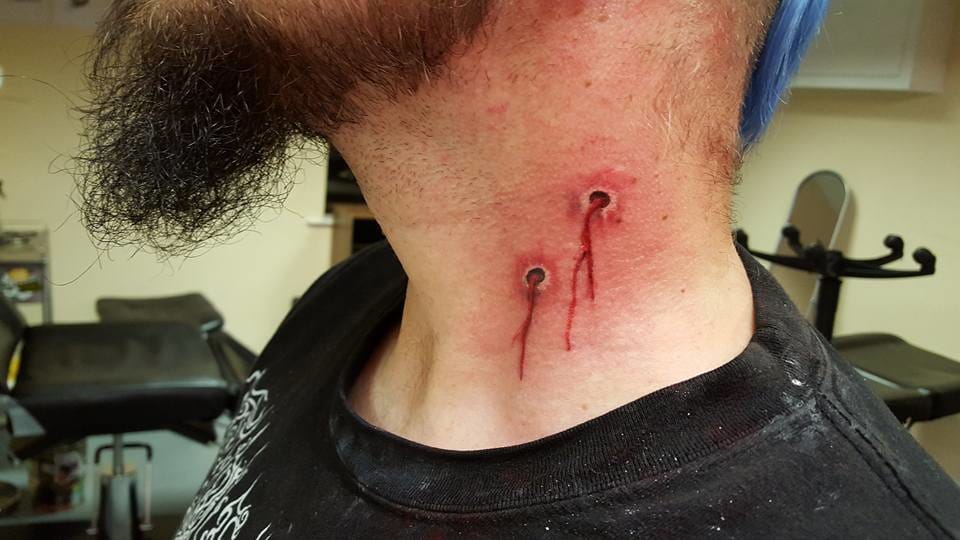 7 Bloody Vampire Bite Tattoos | Tattoodo
